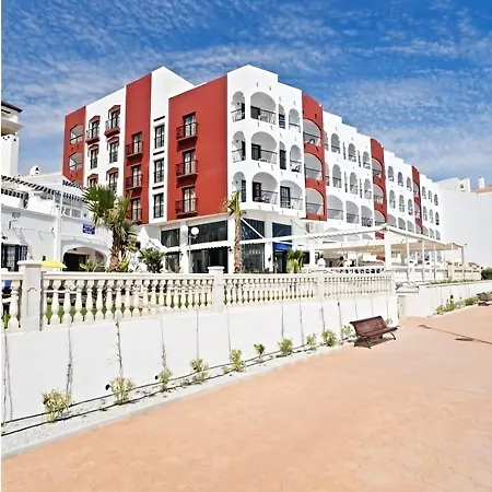 佩拉码头公寓 内尔哈